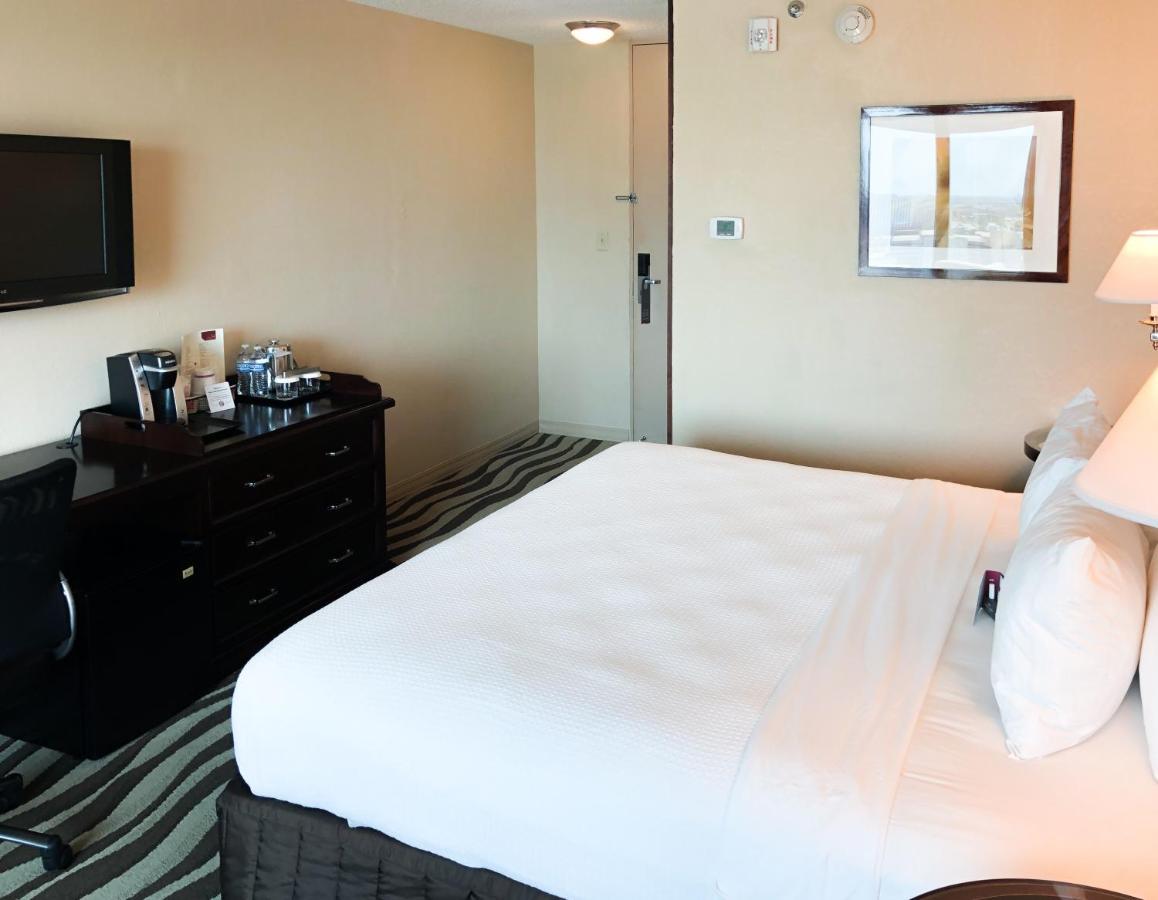 Fort Pontchartrain Detroit, A Wyndham Hotel Extérieur photo